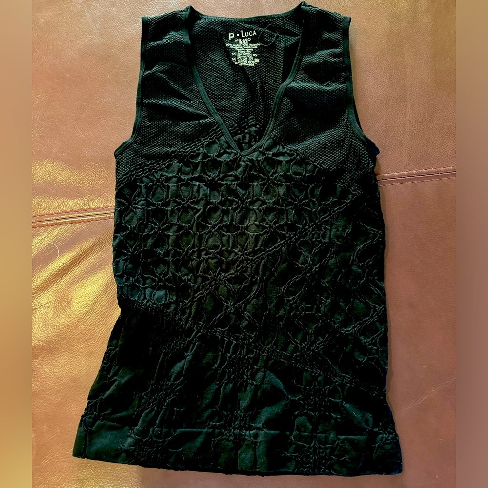 Black stretchy tank